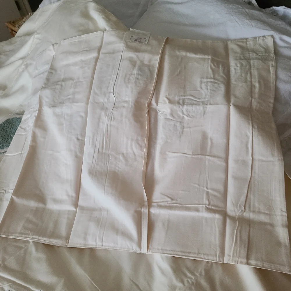 Elegant Cream and Green Duvet Cover